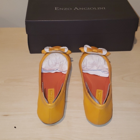 Enzo Angiolini Eabertilino flats - Picture 2 of 6